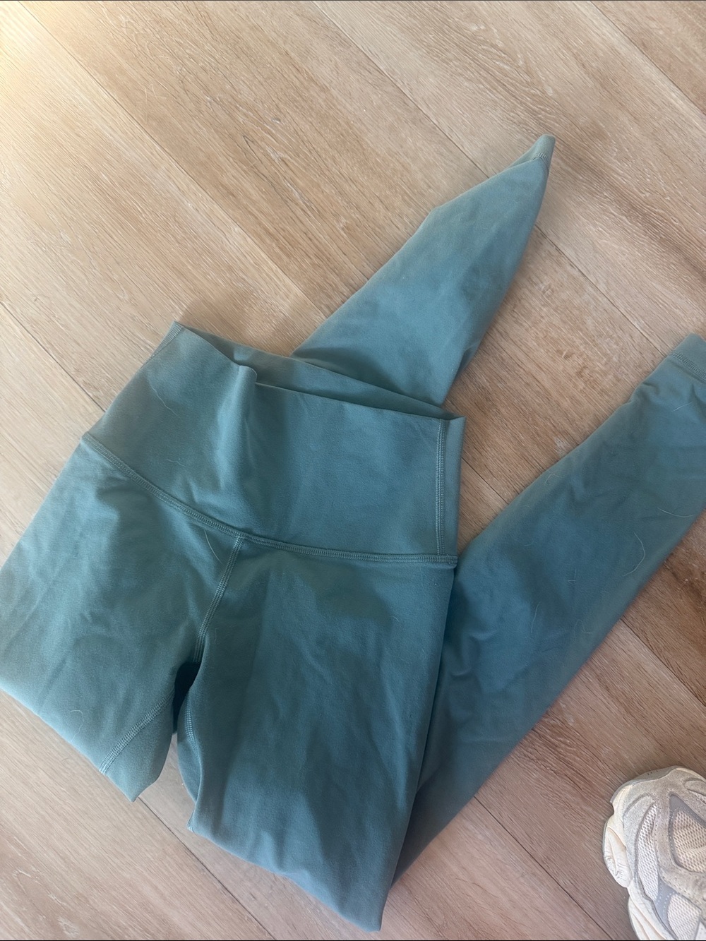 Lululemon legging - Picture 3 of 4
